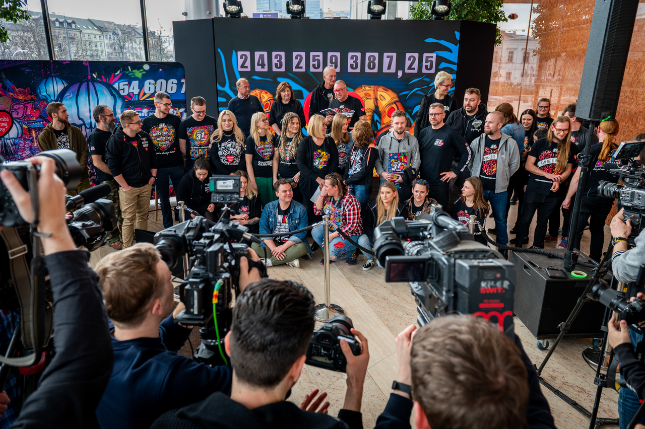 The GOCC Foundation Staff during the announcement of the 31st Grand Finale final result, photo: Łukasz Widziszowski